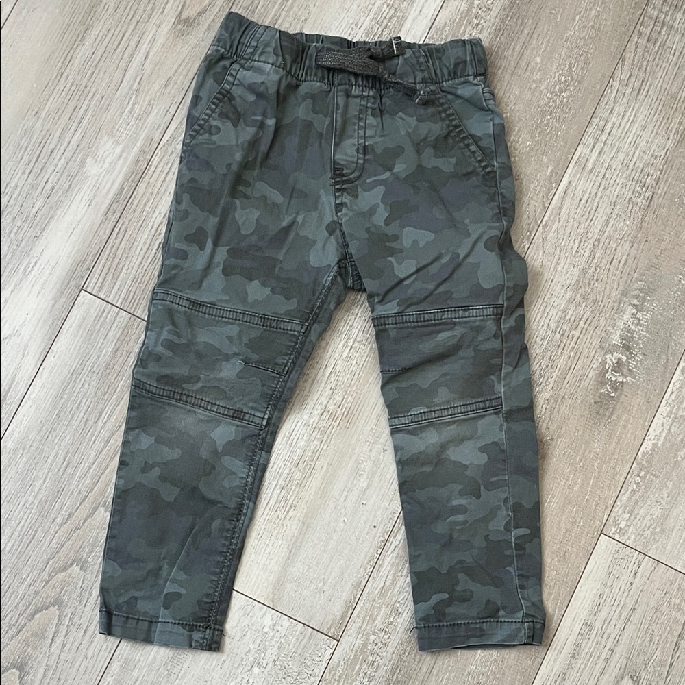 Cat & Jack Gray Camo Kids Pants